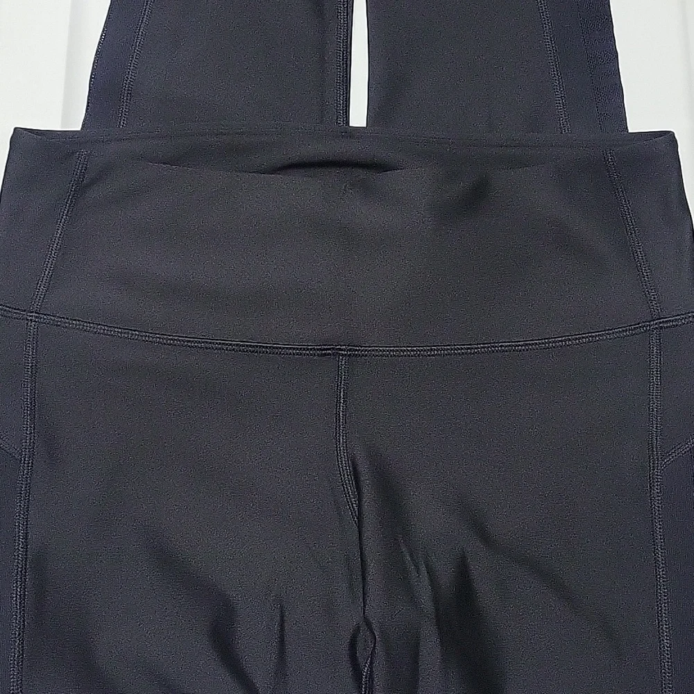 NWT Under Armour Compression Heatgear Ankle Crop Side Mesh Legging LARGE - Picture 5 of 7